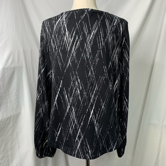 3/$20 Simply Vera Vera Wang Women’s Patterned V Neck Sweater Size Large - Picture 3 of 12